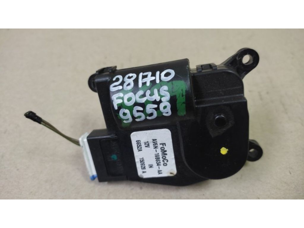 CV6Z-18731-A | Моторчик заслінки пічки FORD FOCUS 10-18 - Фото 2