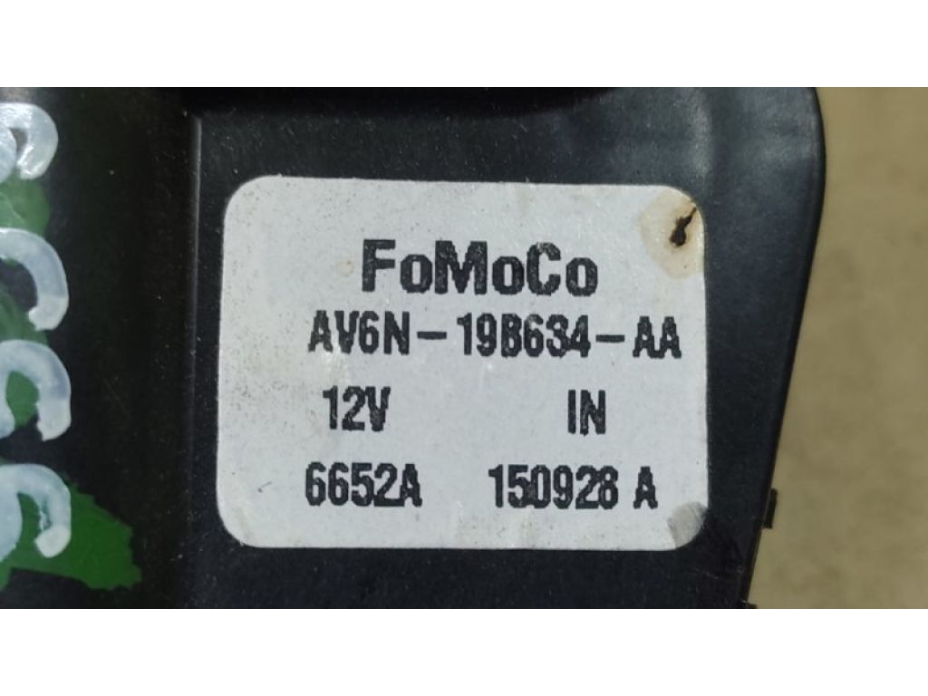 CV6Z-18731-A | Моторчик заслінки пічки FORD FOCUS 10-18 - Фото 3