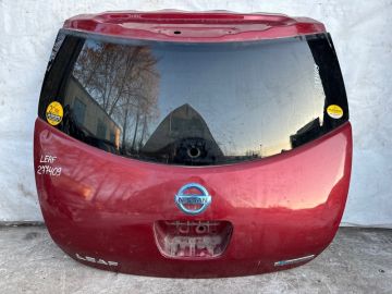 Крышка багажника NISSAN LEAF 10-17 Крышка багажника NISSAN LEAF 10-17