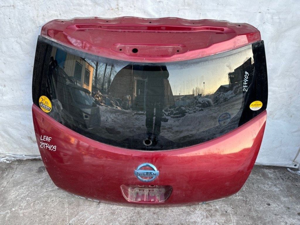 K010M-3NAMB | Крышка багажника NISSAN LEAF 10-17 - Фото 2