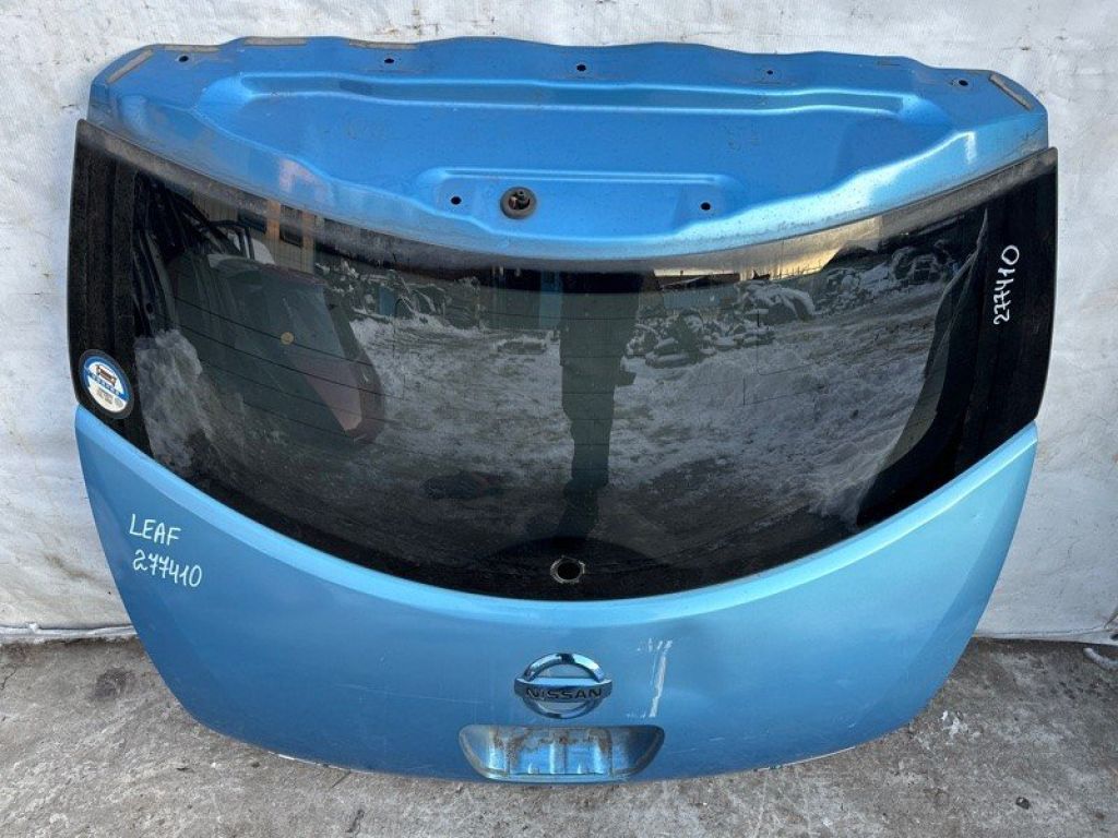 K010M-3NAMB | Кришка багажника NISSAN LEAF 10-17 - Фото 2