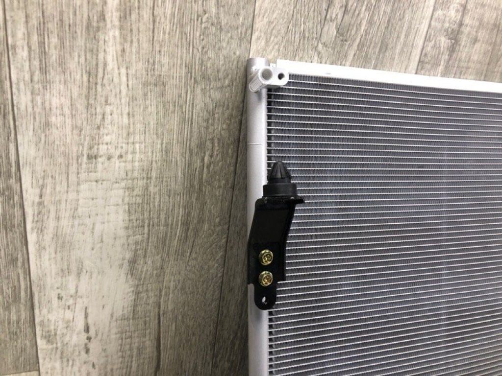 88460-0C100 | Радиатор кондиционера TOYOTA TUNDRA 07-13 - Фото 3