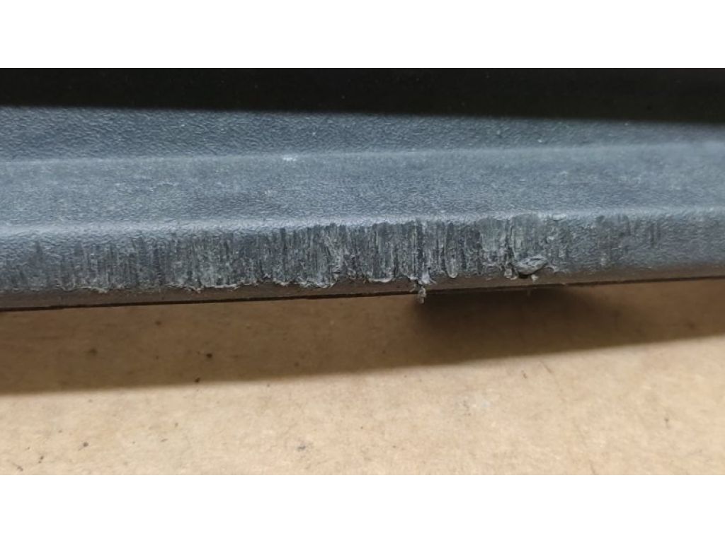 F1EZ-17B814-A | Заглушка протитуманних фар прав. FORD FOCUS 10-18 - Фото 2