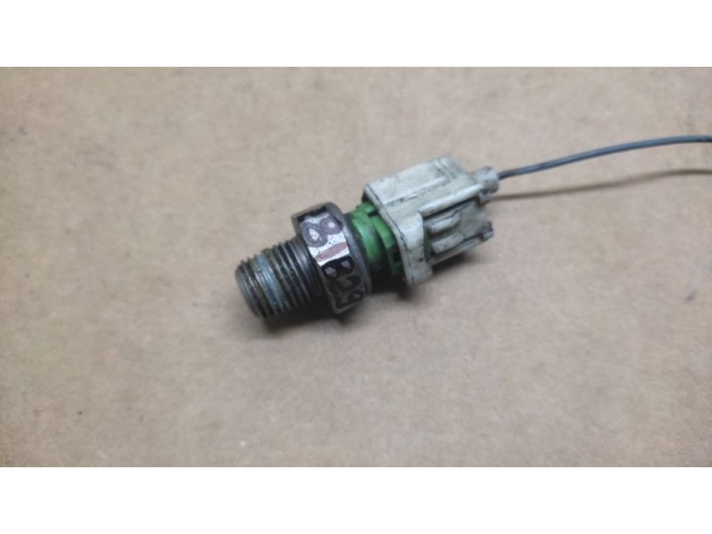 BE8Z-9278-A | Датчик тиску олії ДВЗ FORD FOCUS 10-18