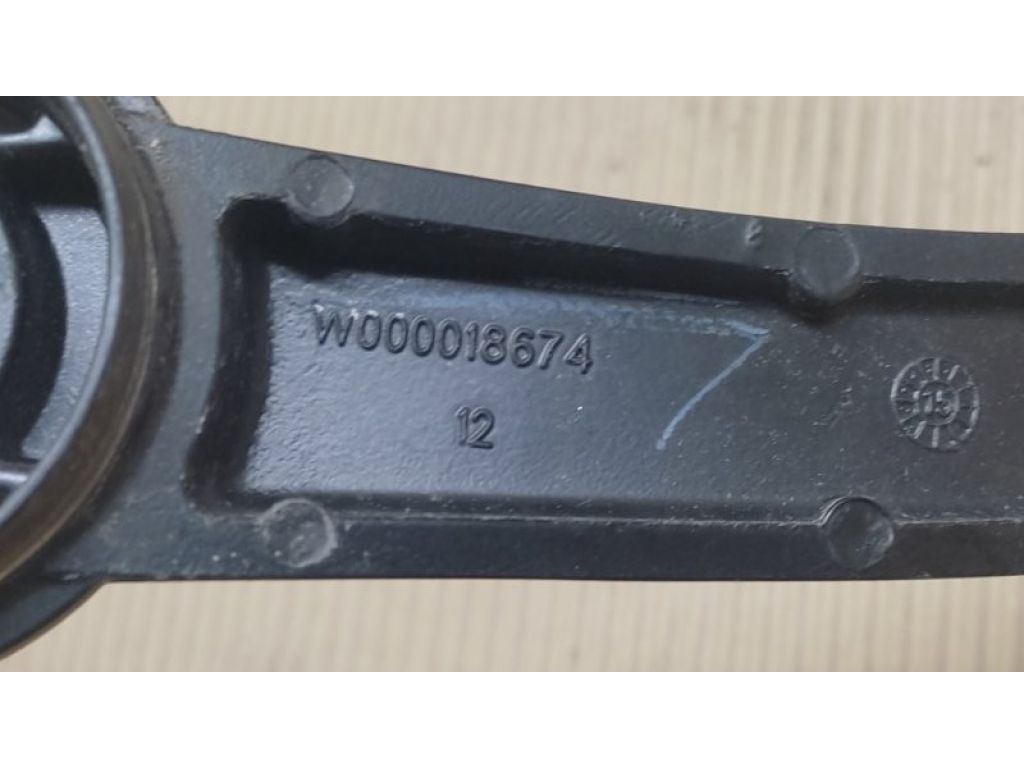 CP9Z-17526-A | Повідець склоочисника передній прав. FORD FOCUS 10-18 - Фото 4