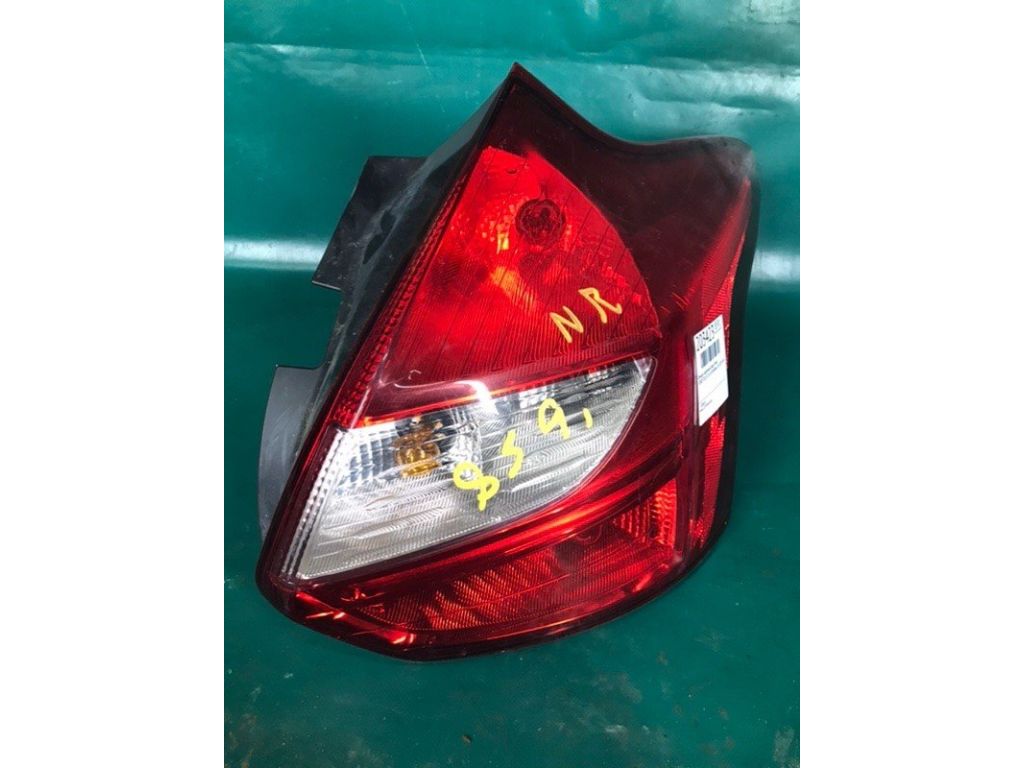 DM5Z-1340-4C | Фонарь наружный задн. прав. FORD FOCUS 10-18 - Фото 2