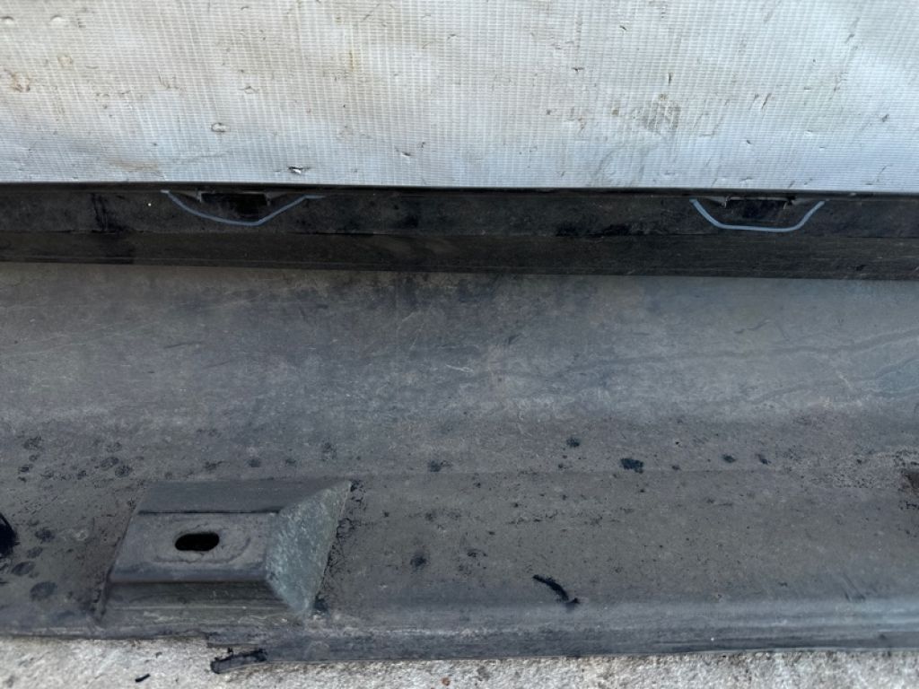 CP9Z-5810177-B | Накладка порогу зовнішня лів. FORD FOCUS 10-18 - Фото 9