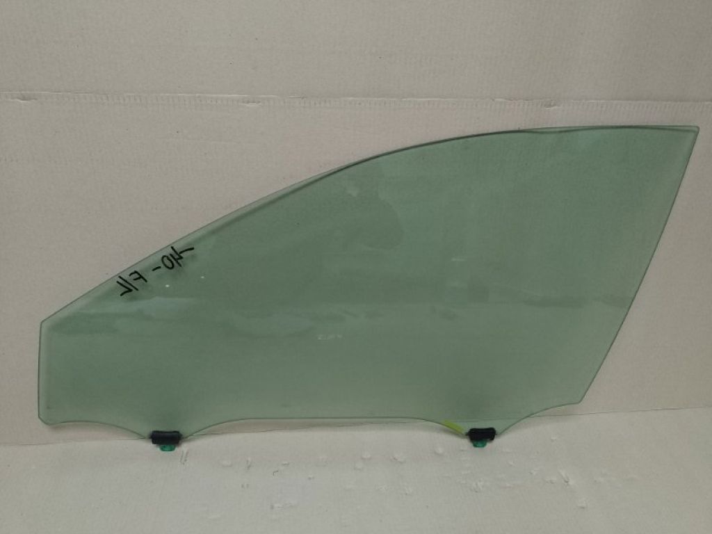 68102-06080 | Скло дверей передн. лів. TOYOTA CAMRY 40 06-11