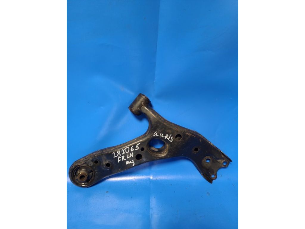 48069-02130 | Рычаг передней подвески нижний лев. TOYOTA AURIS 06-12