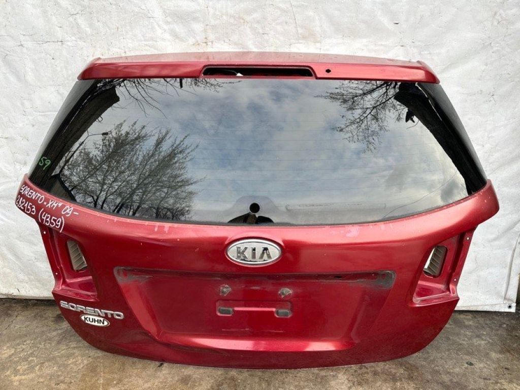 73700-1U000 | Крышка багажника KIA SORENTO XM 09-14