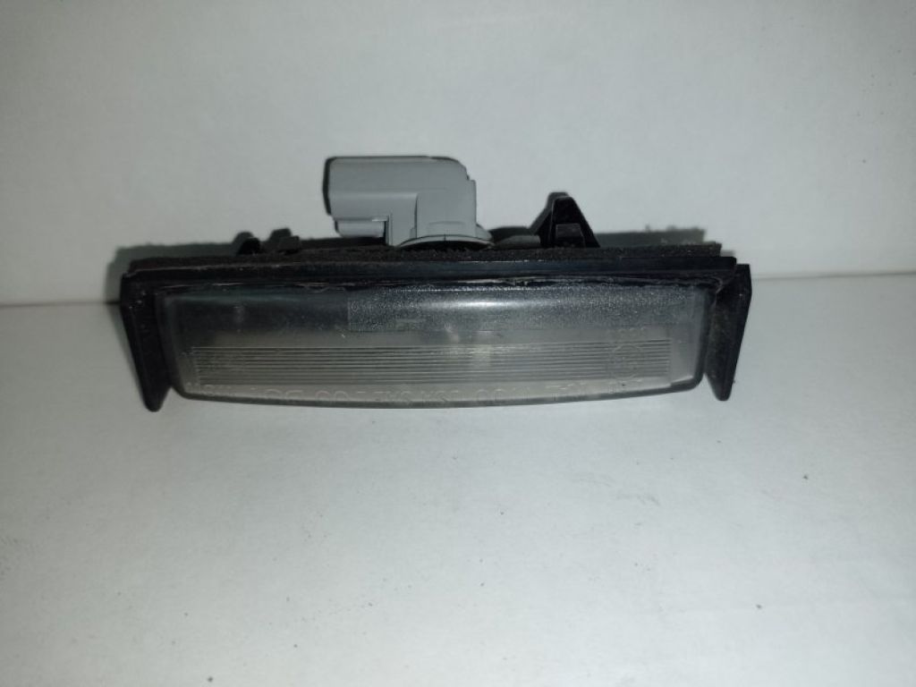 81270-AA020 | Підсвічування номера TOYOTA CAMRY 40 06-11