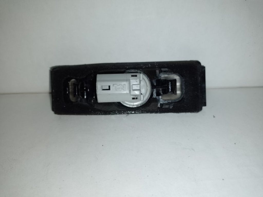 81270-AA020 | Підсвічування номера TOYOTA CAMRY 40 06-11 - Фото 2