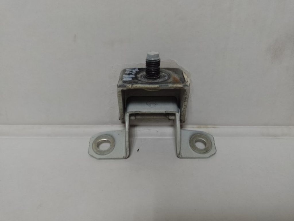 90400-ED00A | Петля кришки багажника NISSAN TIIDA/VERSA C11 04-11