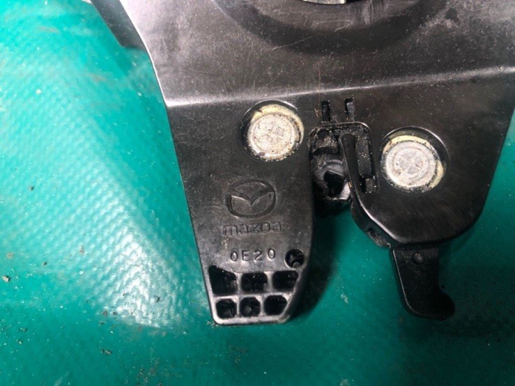 BBM5-56-820A | Замок крышки багажника MAZDA 3 BL 09-13 - Фото 3