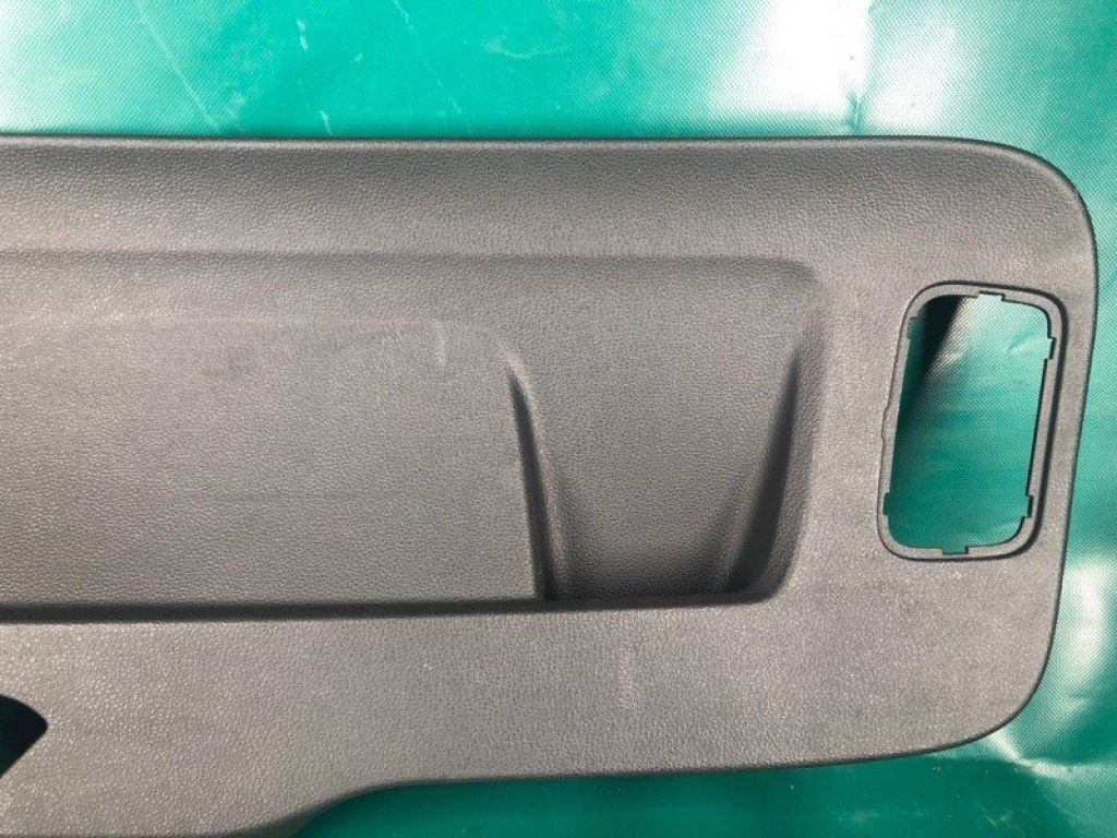 561 867 605 D | Обшивка крышки багажника VOLKSWAGEN PASSAT B7 11-15 - Фото 4