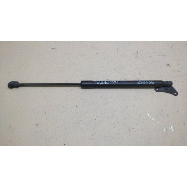 Амортизатор кришки багажника лівий VOLKSWAGEN TIGUAN 08-17 5N0 827 550 D