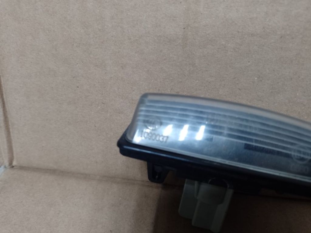 26510-9Y00A | Подсветка номера NISSAN ALTIMA L33 12-18 - Фото 4