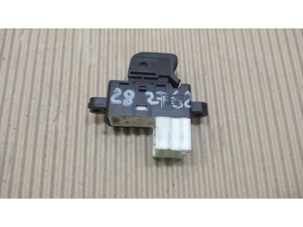 25411-AX610 | Кнопка склопідіймача задн. прав. NISSAN MURANO Z50 02-07 - Фото 3