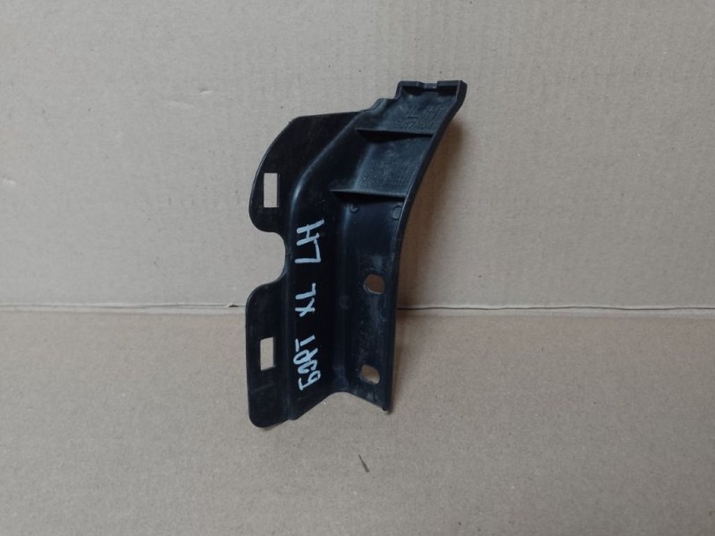 5817A047 | Накладка петли крышки багажника лев. MITSUBISHI OUTLANDER XL 05-13 - Фото 2