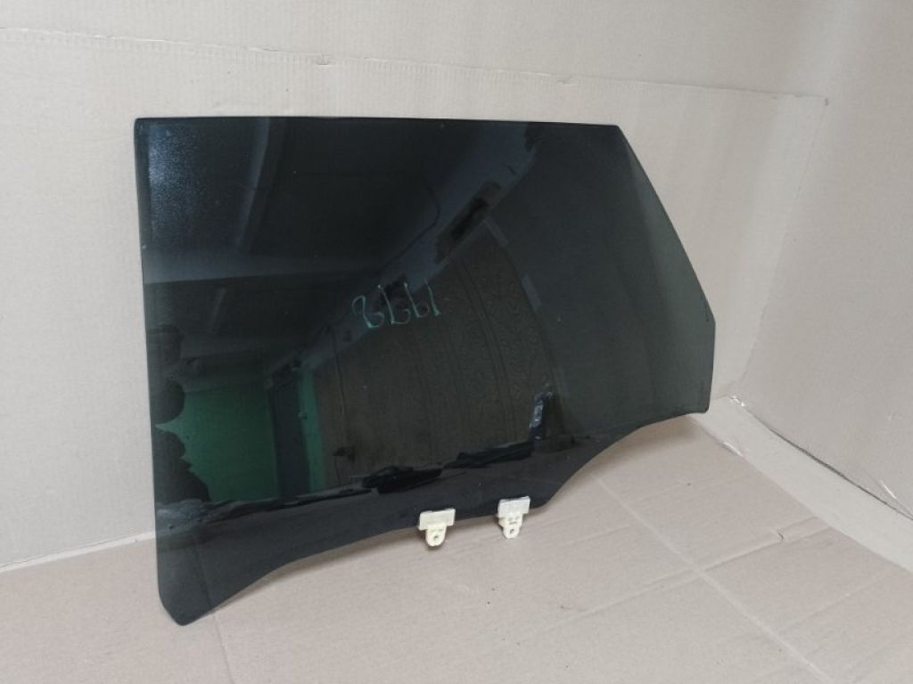 82301-CA000 | Скло дверей задн. лів. NISSAN MURANO Z50 02-07