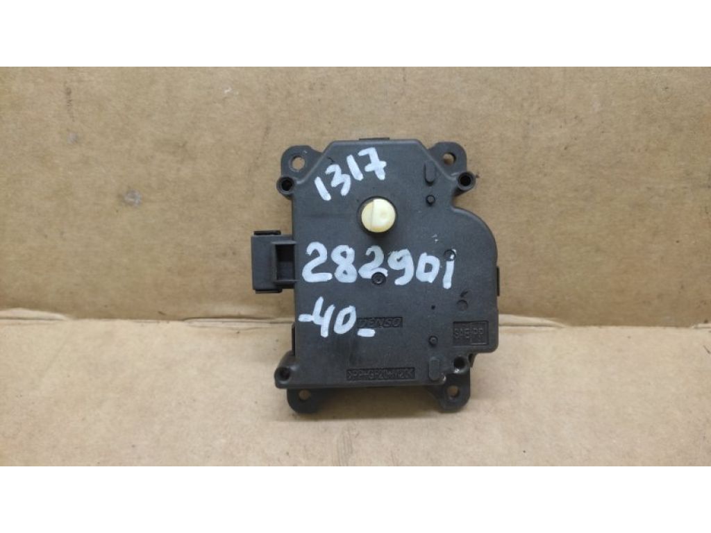 87106-07140 | Моторчик заслонки печки TOYOTA CAMRY 40 06-11
