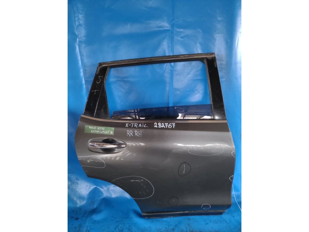 82100-4BA0A | Двері задн. прав. NISSAN X-TRAIL/ROGUE T32 13-20