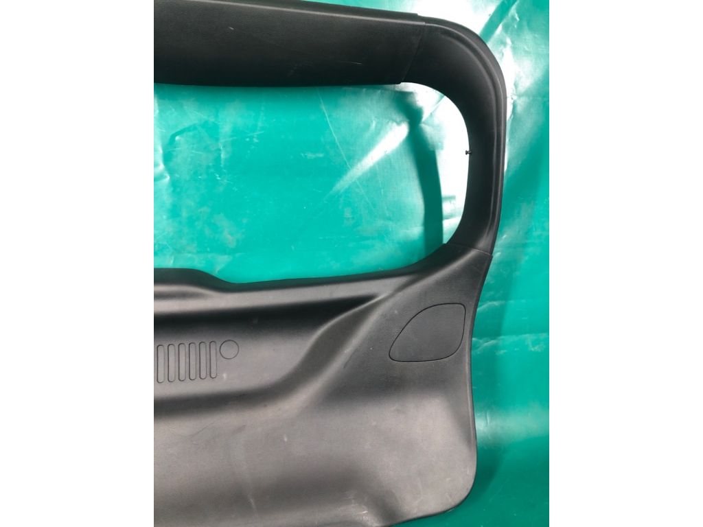 5UN06DX9AB | Обшивка крышки багажника JEEP COMPASS 17-21 - Фото 5