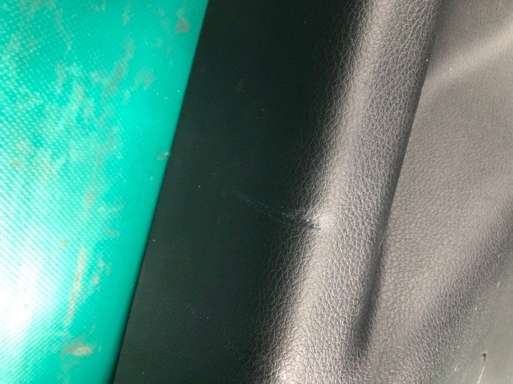 5UN06DX9AB | Обшивка крышки багажника JEEP COMPASS 17-21 - Фото 6