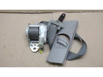 Ремінь безпеки передн. прав. TOYOTA CAMRY 40 06-11