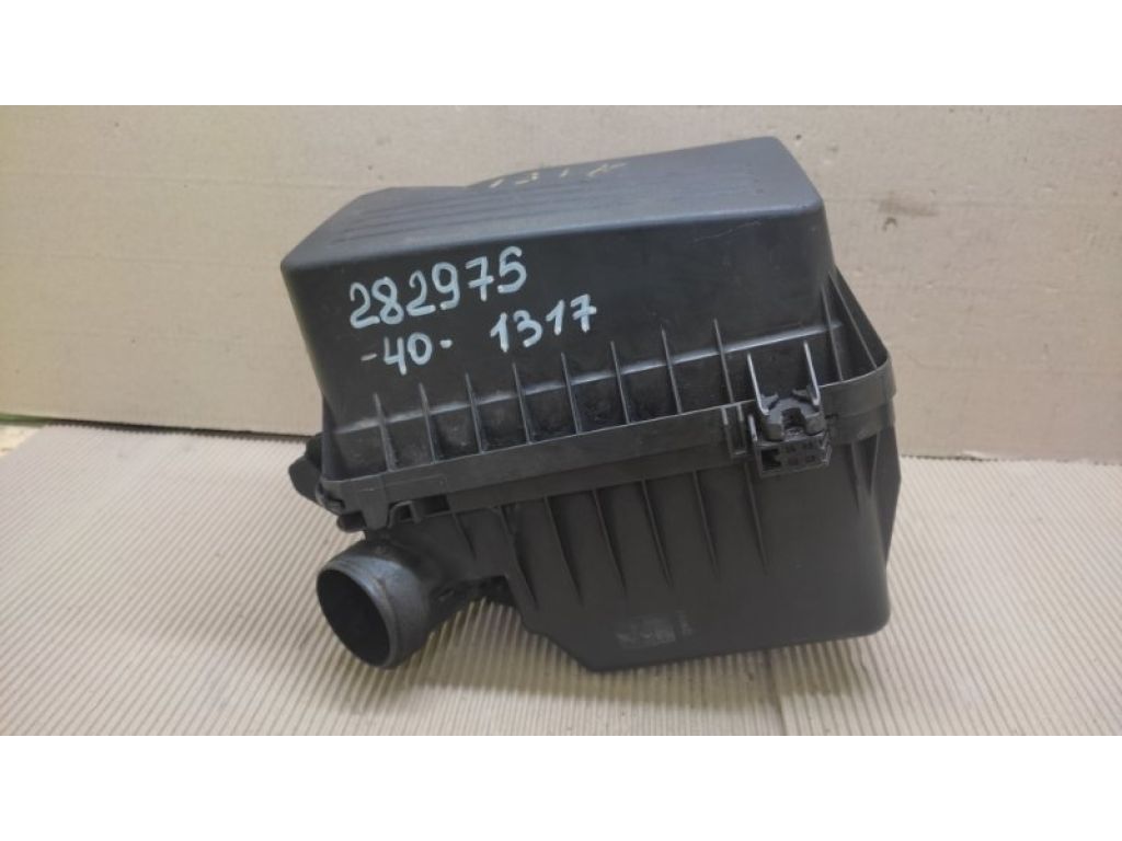 17700-0H102 | Корпус повітряного фільтра TOYOTA CAMRY 40 06-11