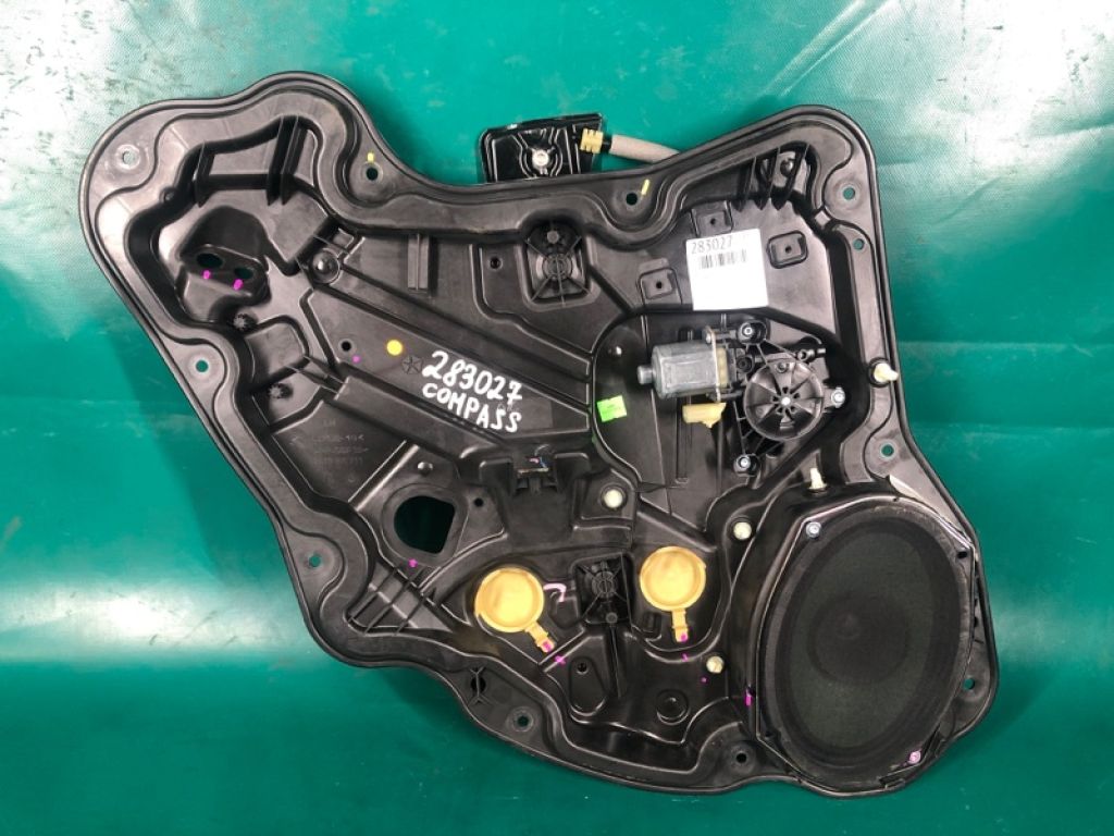 68292133AA | Стеклоподъемник задн. лев. JEEP COMPASS 17-21