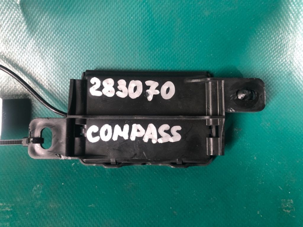 68260799AA | Антенна JEEP COMPASS 17-21 - Фото 3