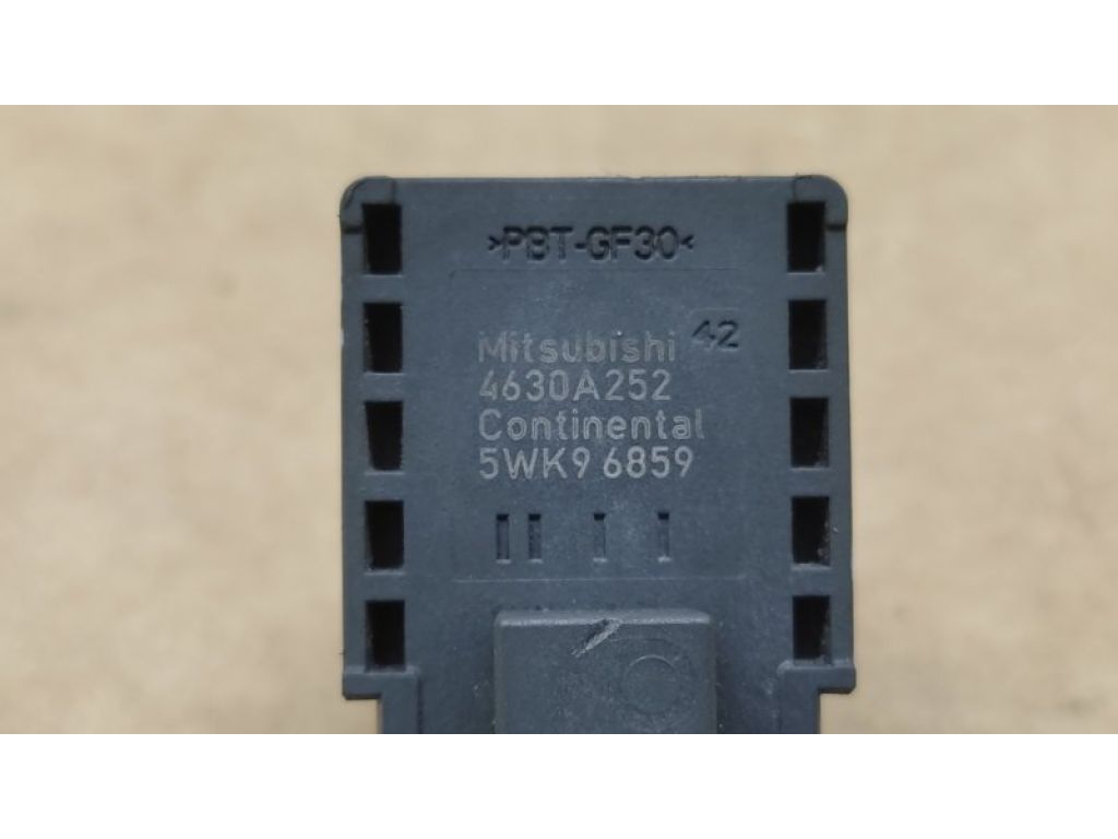 4630A252 | Датчик вакуумного усилителя MITSUBISHI OUTLANDER GF 12- - Фото 3