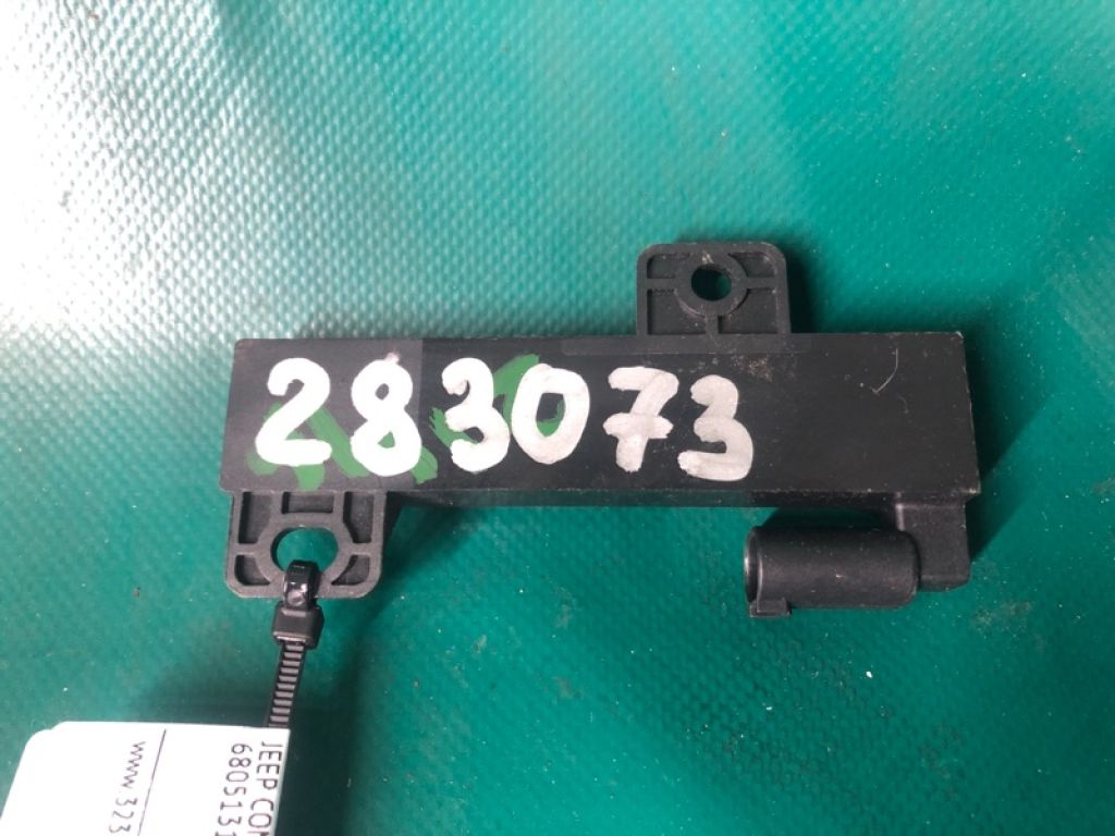 68051315AB | Антена JEEP COMPASS 17-21 - Фото 2