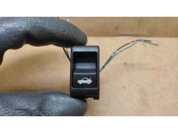 Кнопка открывания багажника внутренняя NISSAN SENTRA B17 12-21