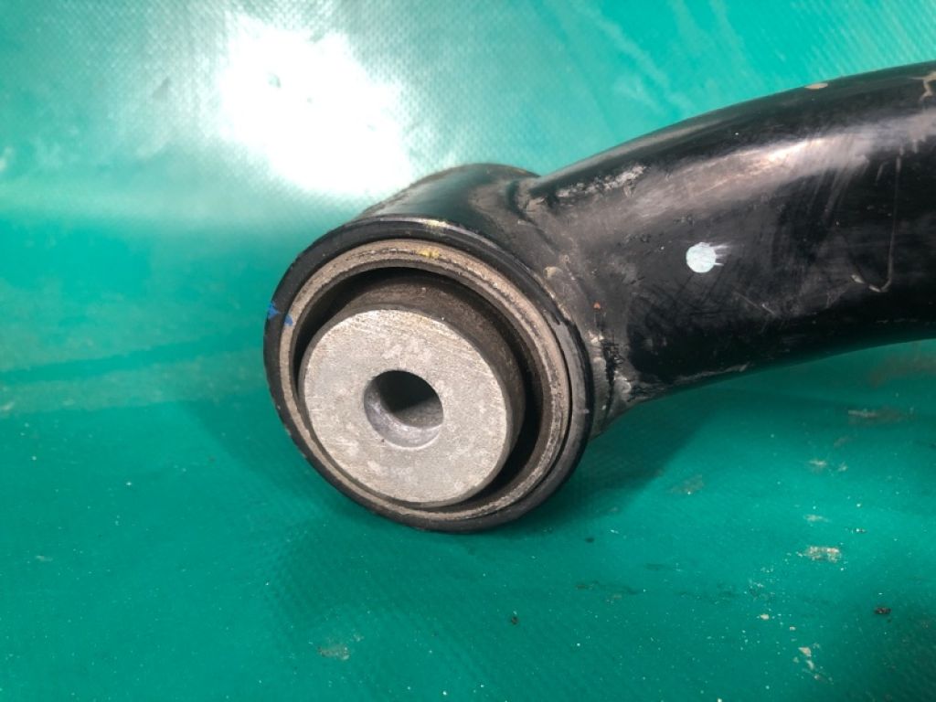 68309201AA | Рычаг задней подвески продольный прав. JEEP COMPASS 17-21 - Фото 4