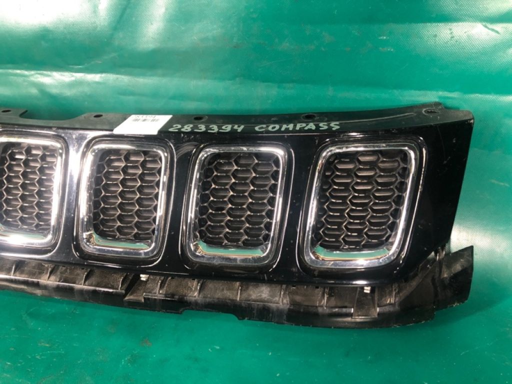 6BA20TZZAB | Решетка радиатора JEEP COMPASS 17-21 - Фото 4