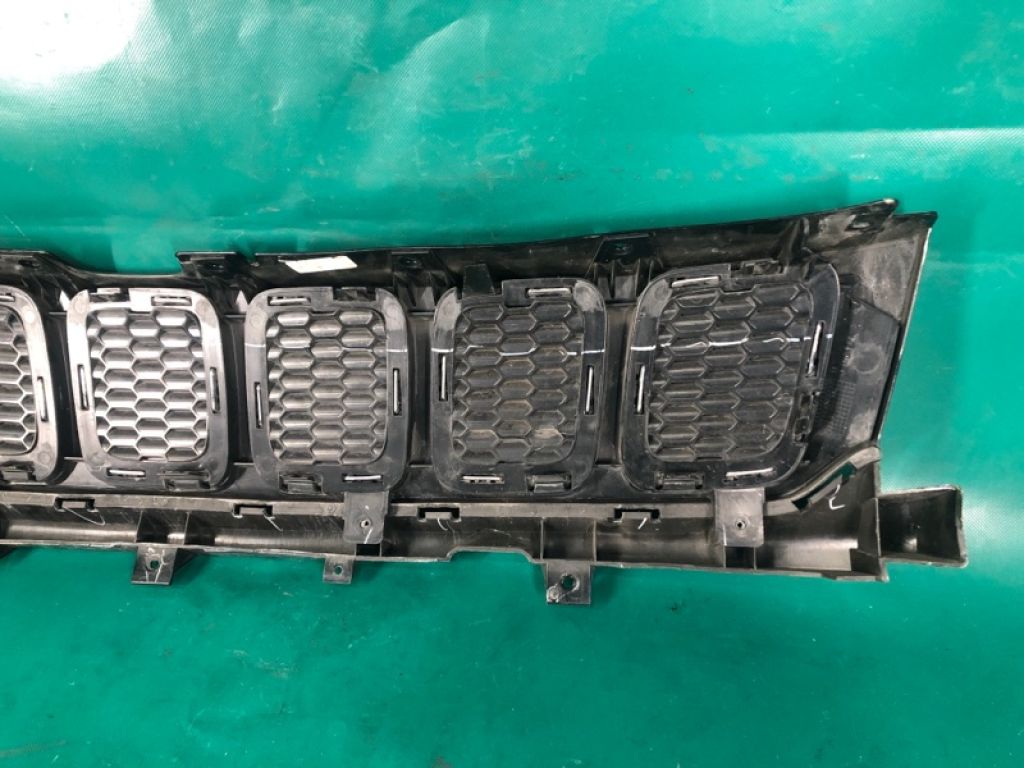 6BA20TZZAB | Решетка радиатора JEEP COMPASS 17-21 - Фото 8
