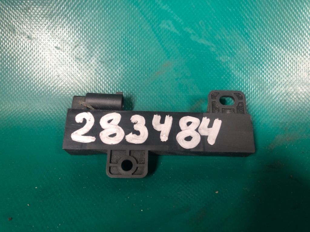 68051315AB | Антенна JEEP COMPASS 17-21 - Фото 2
