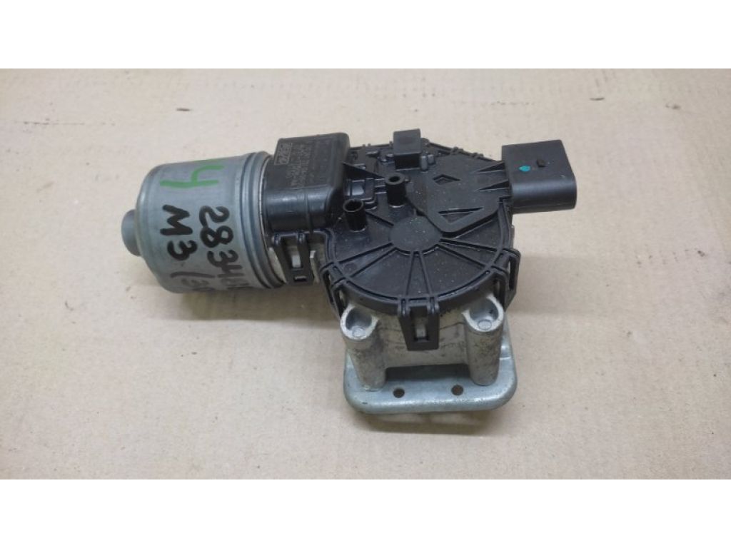 BP4K-67-340 | Моторчик склоочисника передн. MAZDA 3 BK 03-08