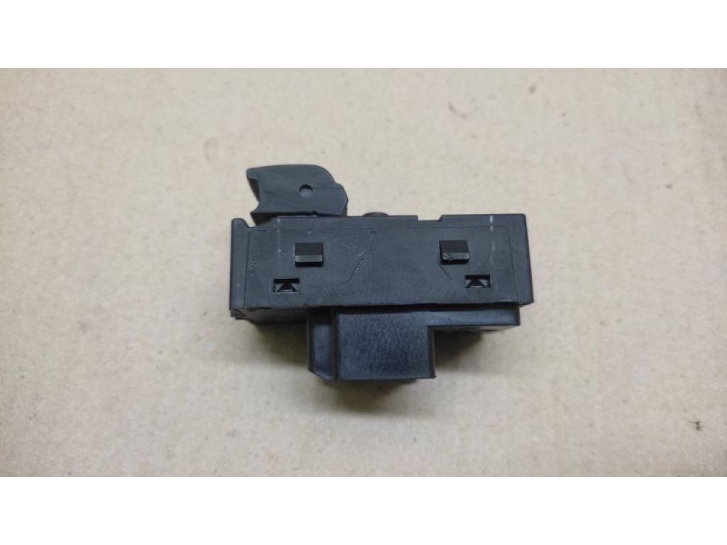 20933566 | Кнопка склопідіймача задн. лів. CHEVROLET VOLT 10-15 - Фото 2