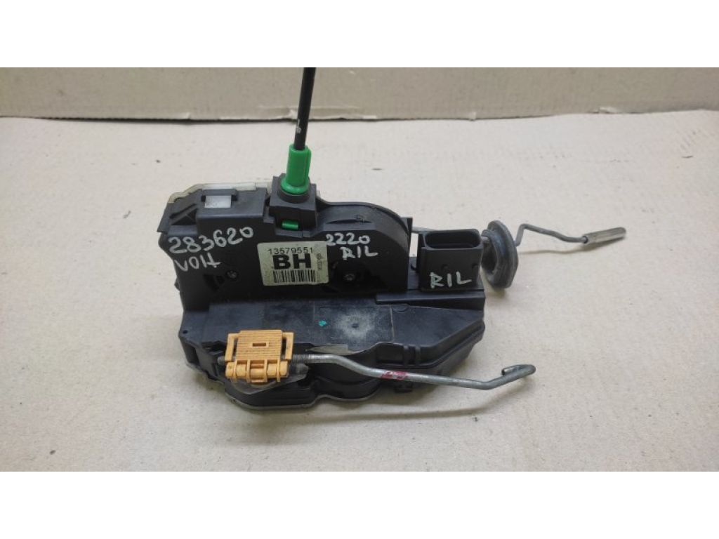 13579551 | Замок двери задн. лев. CHEVROLET VOLT 10-15 - Фото 2