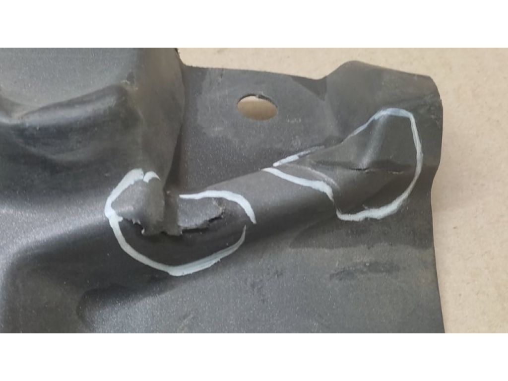 BP4K-56-112 | Захист переднього бампера MAZDA 3 BK 03-08 - Фото 4