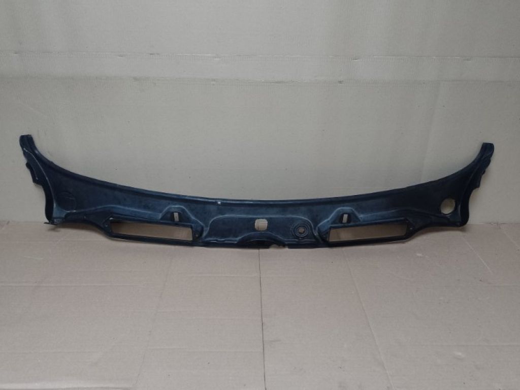51 71 7 180 743 | Пластик під лобове скло / Жабо BMW 3 SERIES (E90-E93) 2005–2014