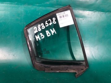 Стекло двери глухое задн. прав. MAZDA 3 BM 13-19