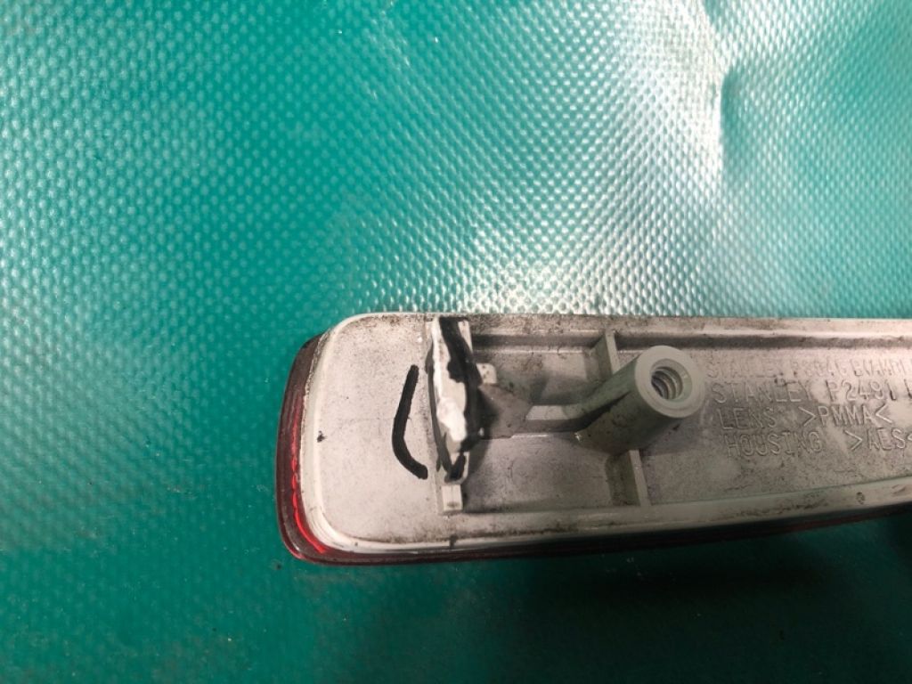 D350-51-5M0E | Катафот R правый MAZDA 3 BM 13-19 - Фото 4