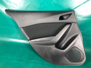 Карта двери задн. лев. MAZDA 3 BM 13-19