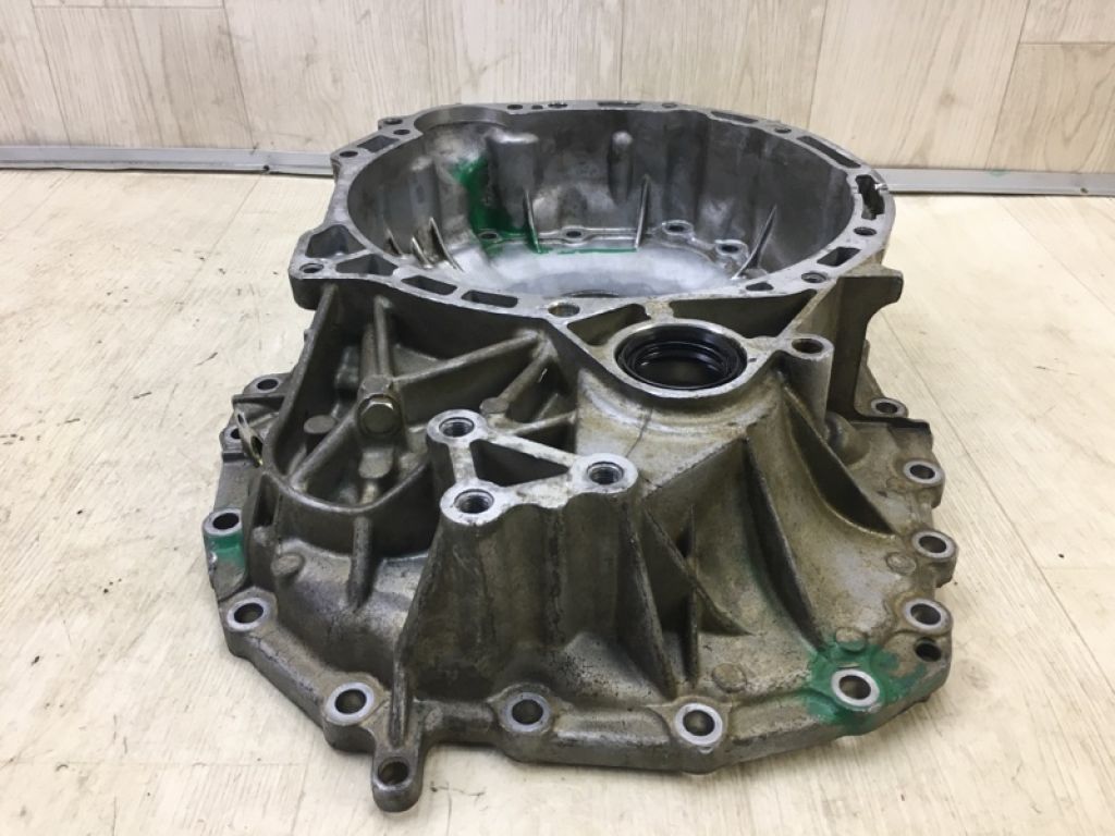 2701A079 | Кришка АКПП передн. MITSUBISHI LANCER X 10 07-15 - Фото 4