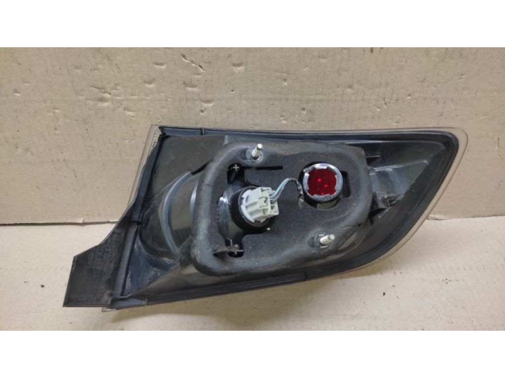 BN8R-51-160D | Фонарь наружный лев. MAZDA 3 BK 03-08 - Фото 4