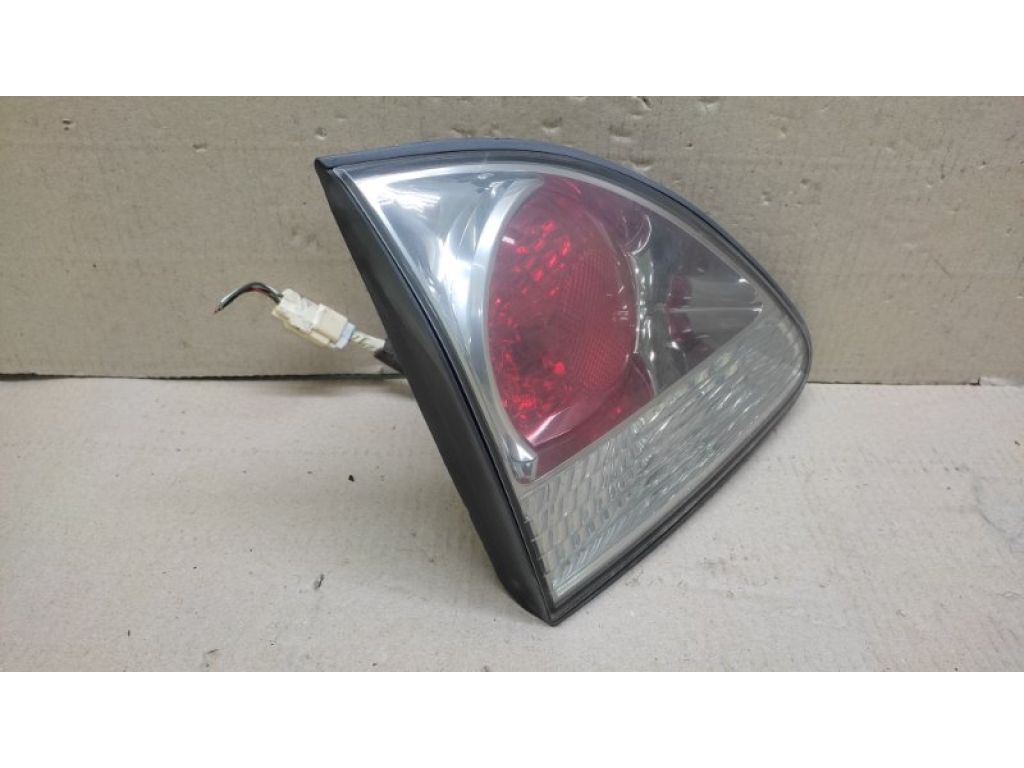 81590-48030 | Ліхтар внутрішній лів. LEXUS RX300 98-03 - Фото 3